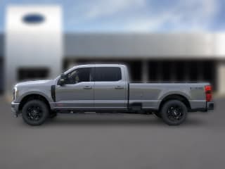 Ford Super Duty F-350 SRW LARIAT 4WD Crew Cab 8' Box Ford Super Duty F-350 SRW LARIAT 4WD Crew Cab 8' Box