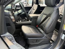 Ford Super Duty F-350 SRW LARIAT 4WD Crew Cab 6.75' Box 2026 — side view