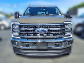 Ford Super Duty F-350 SRW LARIAT 4WD Crew Cab 6.75' Box Ford Super Duty F-350 SRW LARIAT 4WD Crew Cab 6.75' Box
