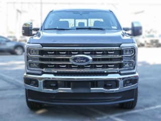Ford Super Duty F-350 SRW LARIAT 4WD Crew Cab 6.75' Box Ford Super Duty F-350 SRW LARIAT 4WD Crew Cab 6.75' Box