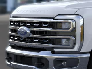 Ford Super Duty F-350 SRW LARIAT 4WD Crew Cab 8' Box Ford Super Duty F-350 SRW LARIAT 4WD Crew Cab 8' Box