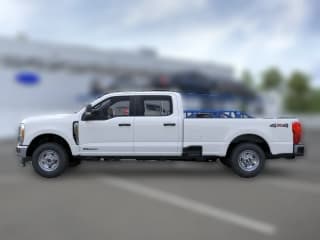 Ford Super Duty F-350 SRW XL 4WD Crew Cab 8' Box Ford Super Duty F-350 SRW XL 4WD Crew Cab 8' Box