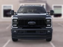 Ford Super Duty F-350 SRW LARIAT 4WD Crew Cab 6.75' Box 2026 — side view