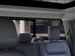 Ford Super Duty F-350 SRW LARIAT 4WD Crew Cab 6.75' Box 2026 — side view