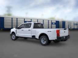 Ford Super Duty F-350 DRW XL 4WD Crew Cab 8' Box 2026 — side view