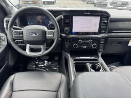 Ford Super Duty F-350 DRW LARIAT 4WD Crew Cab 8' Box 2026 — side view