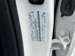 Ford Super Duty F-350 DRW LARIAT 4WD Crew Cab 8' Box 2026 — side view