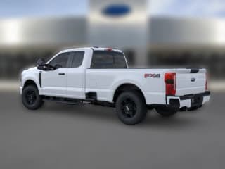 Ford Super Duty F-250 SRW XL 4WD SuperCab 8' Box Ford Super Duty F-250 SRW XL 4WD SuperCab 8' Box