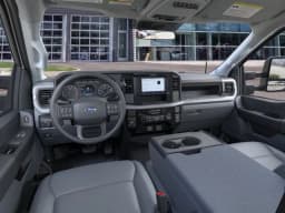 Ford Super Duty F-250 SRW XL 4WD Reg Cab 8' Box 2025 — side view