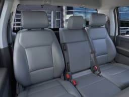 Ford Super Duty F-250 SRW XL 4WD Reg Cab 8' Box 2025 — side view