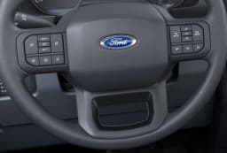 Ford Super Duty F-250 SRW XL 4WD Reg Cab 8' Box 2025 — side view