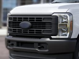 Ford Super Duty F-250 SRW XL 4WD Reg Cab 8' Box 2027 — side view