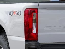 Ford Super Duty F-250 SRW XL 4WD Reg Cab 8' Box 2027 — side view