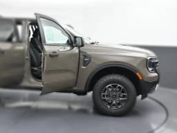 Ford Ranger XLT 4WD SuperCrew 5' Box 2026 — side view