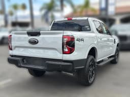 Ford Ranger LARIAT 4WD SuperCrew 5' Box 2026 — side view