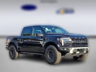 Ford F-150 Raptor 4WD SuperCrew 5.5' Box Ford F-150 Raptor 4WD SuperCrew 5.5' Box