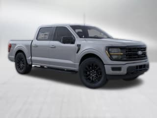 Ford F-150 XLT 4WD SuperCrew 5.5' Box Ford F-150 XLT 4WD SuperCrew 5.5' Box