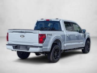 Ford F-150 XLT 4WD SuperCrew 5.5' Box Ford F-150 XLT 4WD SuperCrew 5.5' Box