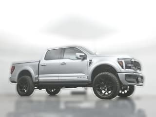 Ford F-150 LARIAT 4WD SuperCrew 5.5' Box Ford F-150 LARIAT 4WD SuperCrew 5.5' Box