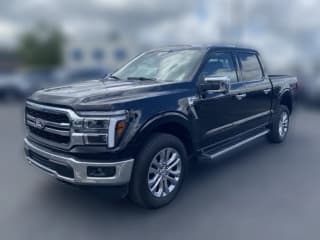 Ford F-150 LARIAT 4WD SuperCrew 5.5' Box Ford F-150 LARIAT 4WD SuperCrew 5.5' Box