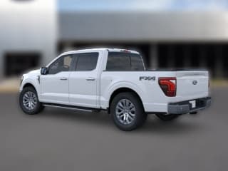 Ford F-150 LARIAT 4WD SuperCrew 5.5' Box Ford F-150 LARIAT 4WD SuperCrew 5.5' Box