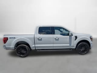 Ford F-150 LARIAT 4WD SuperCrew 5.5' Box Ford F-150 LARIAT 4WD SuperCrew 5.5' Box