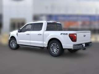 Ford F-150 LARIAT 4WD SuperCrew 5.5' Box Ford F-150 LARIAT 4WD SuperCrew 5.5' Box