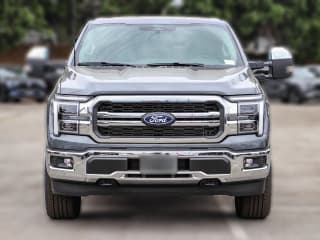 Ford F-150 LARIAT 4WD SuperCrew 5.5' Box Ford F-150 LARIAT 4WD SuperCrew 5.5' Box