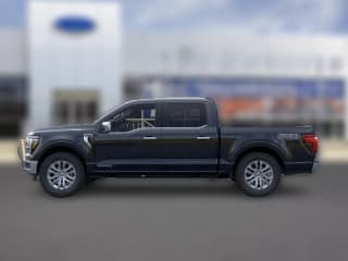 Ford F-150 LARIAT 4WD SuperCrew 6.5' Box Ford F-150 LARIAT 4WD SuperCrew 6.5' Box