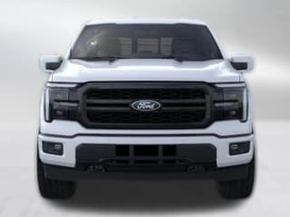 Ford F-150 LARIAT 4WD SuperCrew 5.5' Box Ford F-150 LARIAT 4WD SuperCrew 5.5' Box