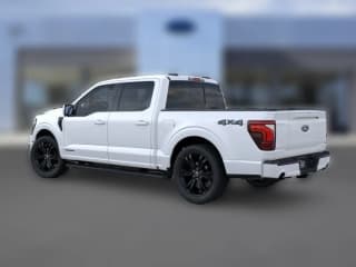 Ford F-150 LARIAT 4WD SuperCrew 5.5' Box Ford F-150 LARIAT 4WD SuperCrew 5.5' Box