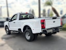 Ford Super Duty F-350 DRW XLT 2WD Reg Cab 8' Box 2026 — side view
