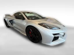 Chevrolet Corvette 1LZ 2dr E-Ray Cpe 2026 — side view