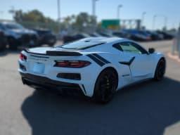 Chevrolet Corvette 2LT 2dr Grand Sport Cpe 2027 — side view