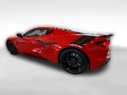 Chevrolet Corvette 2LT 2dr Grand Sport Cpe 2027 — side view