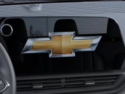 Chevrolet Silverado EV Standard Range LT e4WD Crew Cab 2026 — side view