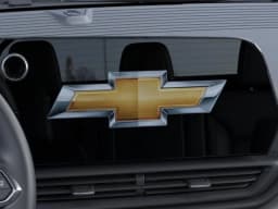 Chevrolet Silverado EV Standard Range LT e4WD Crew Cab 2026 — side view