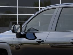 Chevrolet Silverado EV Max Range Trail Boss e4WD Crew Cab 2026 — side view
