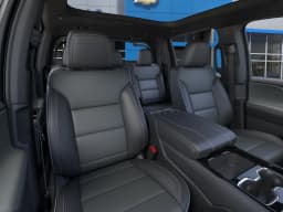 Chevrolet Silverado EV Max Range Trail Boss e4WD Crew Cab 2026 — side view