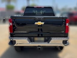 Chevrolet Silverado 2500HD LT 4WD Crew Cab 159" 2026 — side view