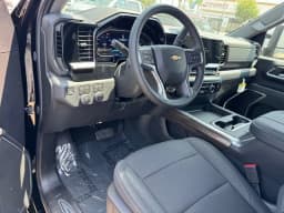Chevrolet Silverado 2500HD LT 4WD Crew Cab 159" 2026 — side view
