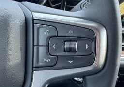 Chevrolet Silverado 2500HD LT 4WD Crew Cab 159" 2026 — side view