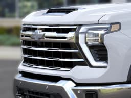 Chevrolet Silverado 2500HD LTZ 4WD Crew Cab 172" 2026 — side view