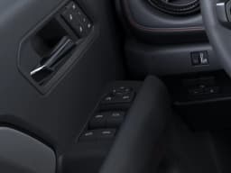 Chevrolet Colorado 4WD Z71 Crew Cab 2026 — side view