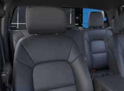 Chevrolet Colorado 4WD Trail Boss Crew Cab 2026 — side view