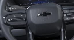 Chevrolet Colorado 4WD Trail Boss Crew Cab 2026 — side view