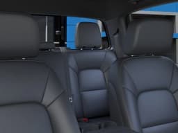 Chevrolet Colorado 4WD Trail Boss Crew Cab 2026 — side view