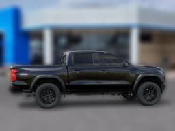 Chevrolet Colorado 4WD Trail Boss Crew Cab 2026 — side view