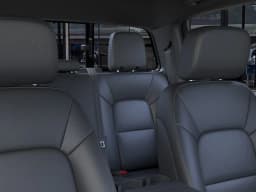Chevrolet Colorado 4WD Trail Boss Crew Cab 2026 — side view