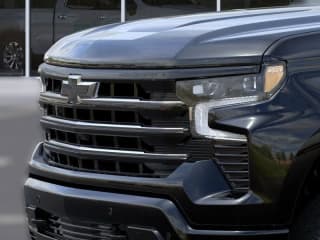 Chevrolet Silverado 1500 High Country 4WD Crew Cab 147" Chevrolet Silverado 1500 High Country 4WD Crew Cab 147"